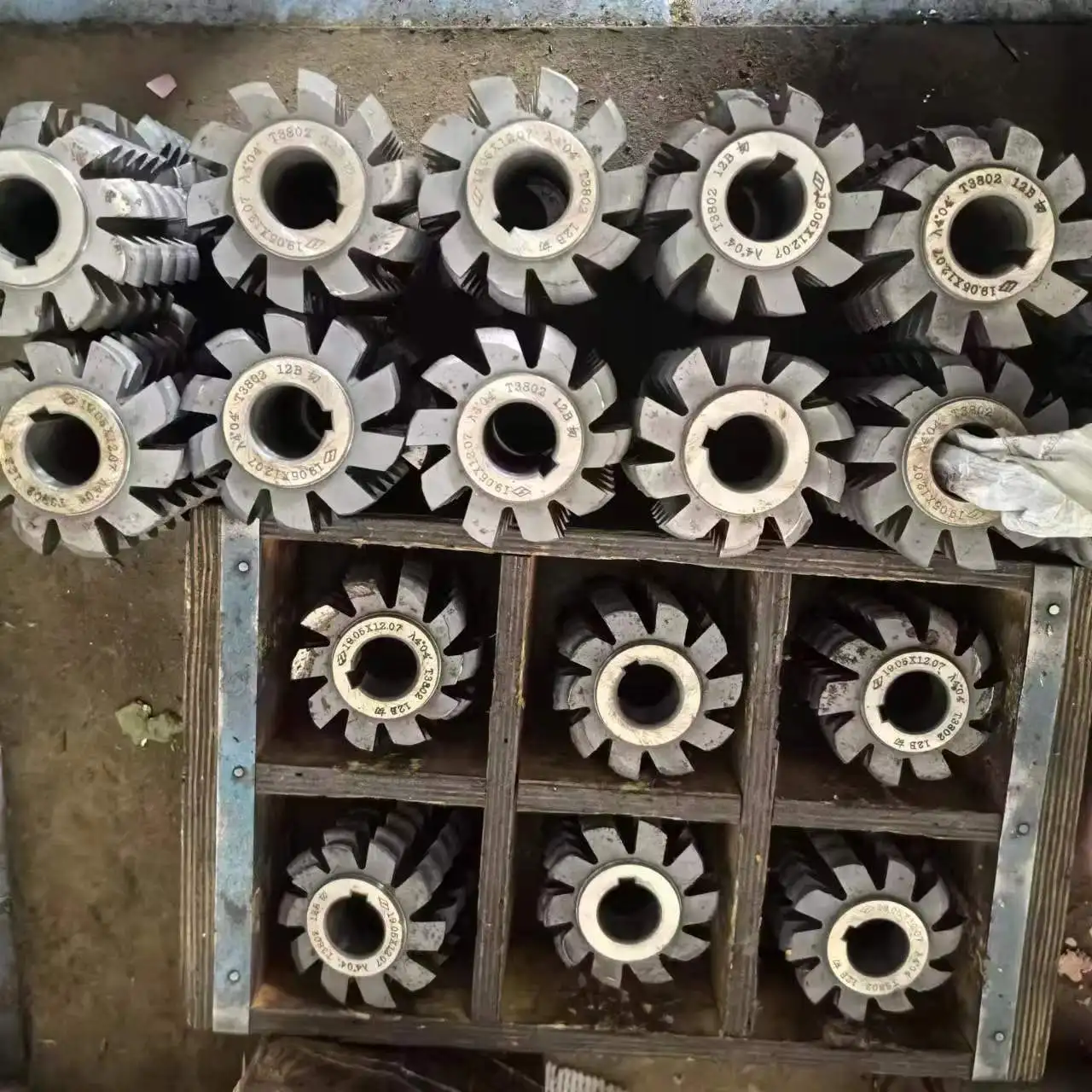 Wholesale ISO9001 Customized Designs TiN TiAlN coating hss Ring gear rack hobbing gear cutters