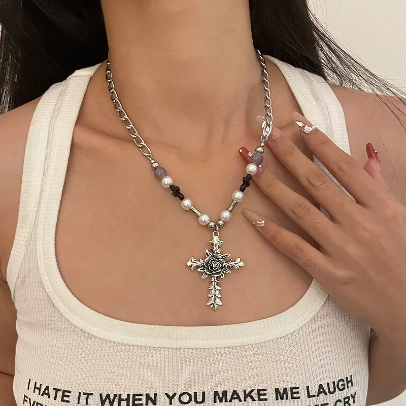 Vintage Personality Flower Cross Pendant Necklaces for Men Women Ins Hip-hop Pearl Beaded Necklace Jewelry Accessories