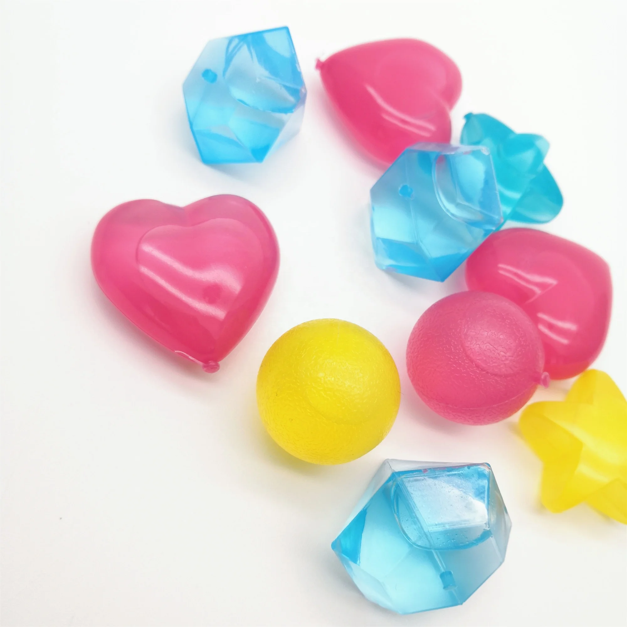 Reusable Plastic ice cube Bar Accessories Chilling Drinks