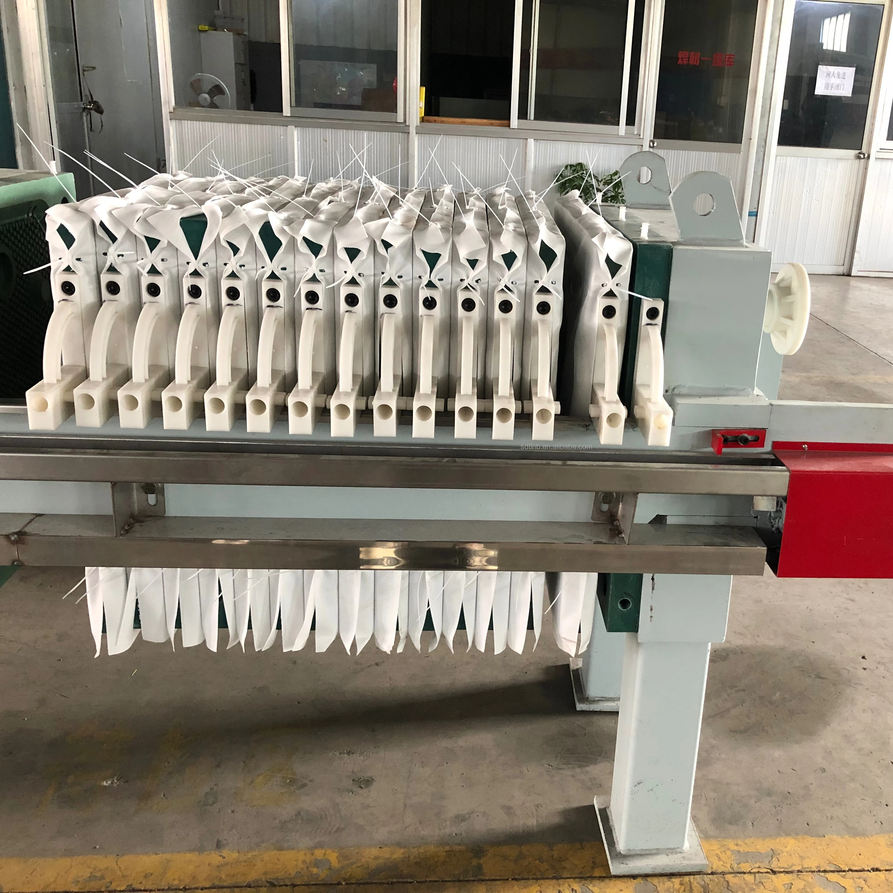 Oily sewage sludge dewatering machine plate and frame filter press equipment