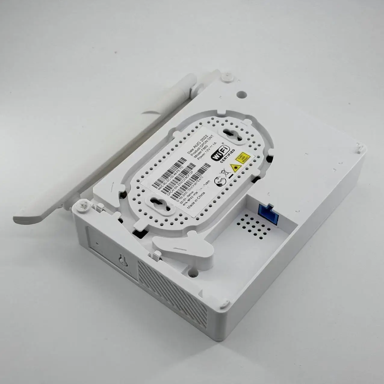 Best Deal Available F660 V8 GPON 1GE+3FE+1TEL+WIFI 2.4G ONU ONT FTTH Single Frequency