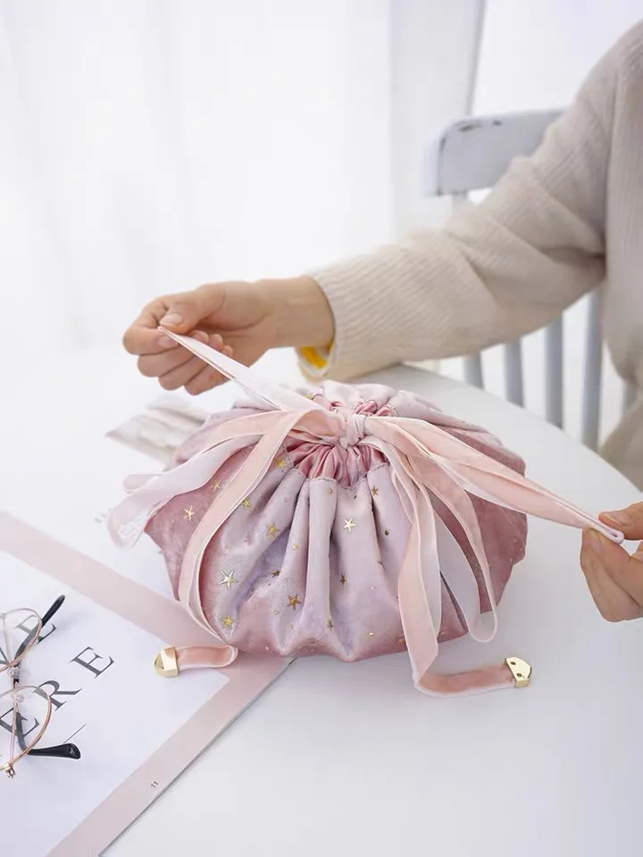 2022 Luxury Fashionable High Quality Custom Logo Pink Velvet Makeup Cosmetic Bag for Travel