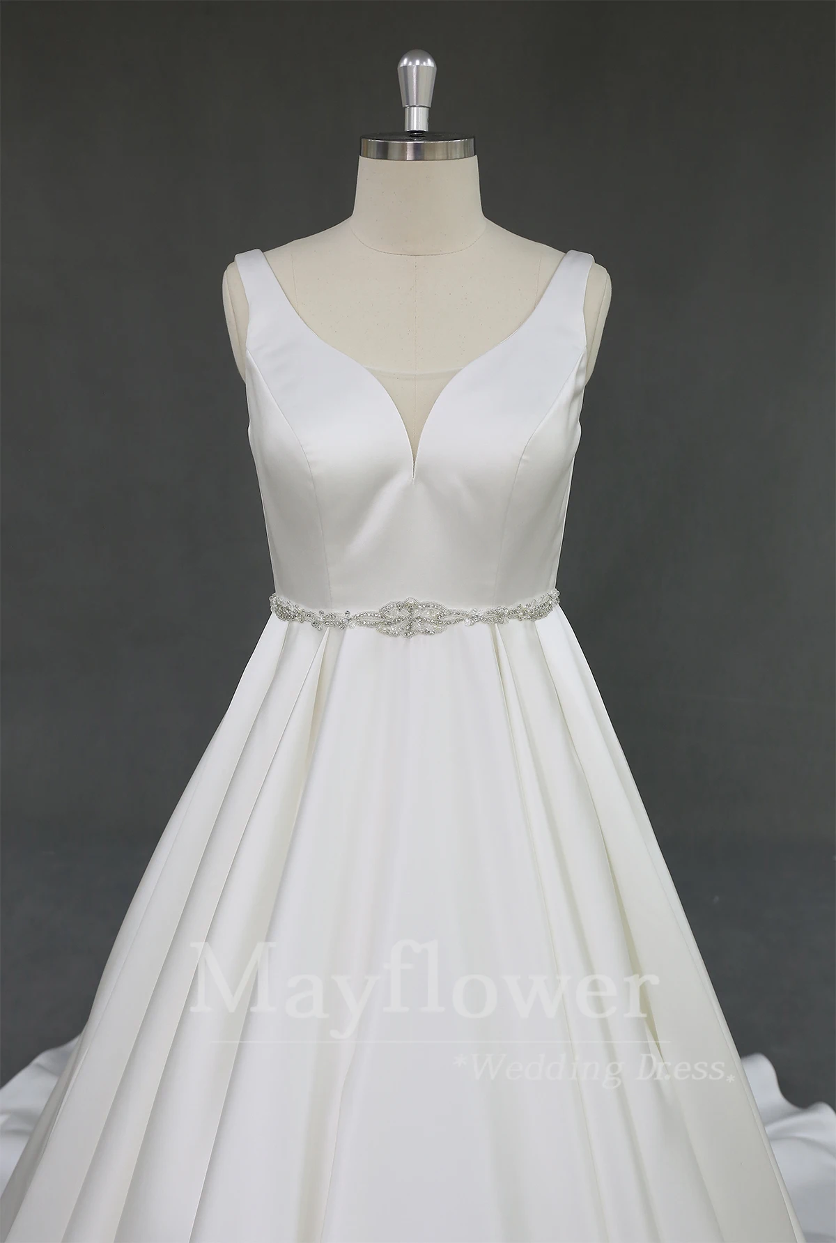 Plunge neckline bridal gown satin plus size wedding dress for fat brides