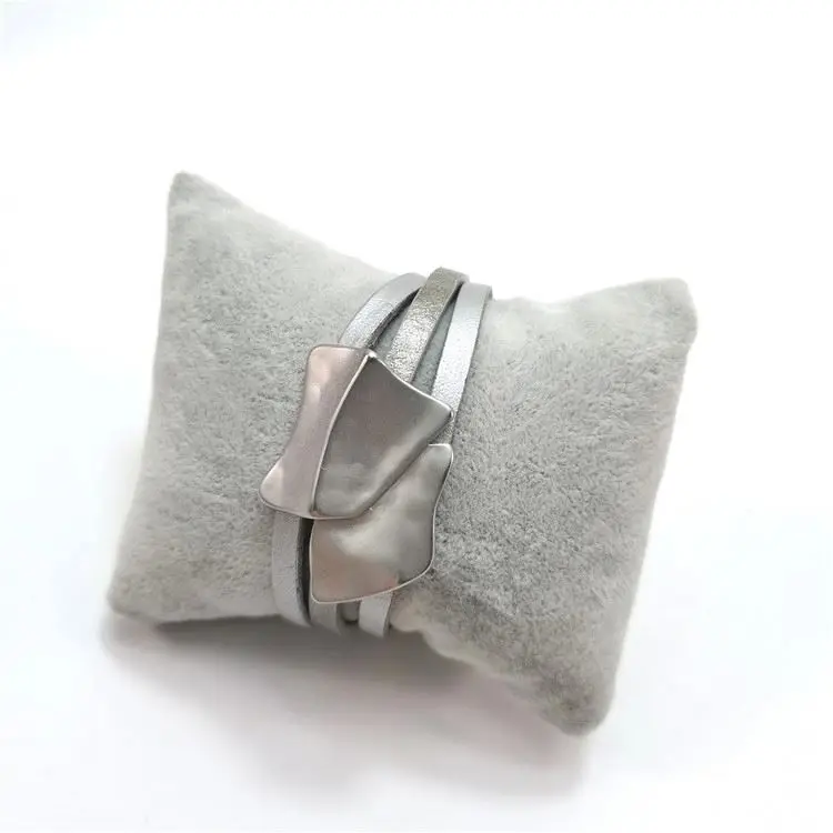 Professional manufacturer jewelry leather magnetic bracelet, irregularity magnet lock bracelets bangles 2022 New