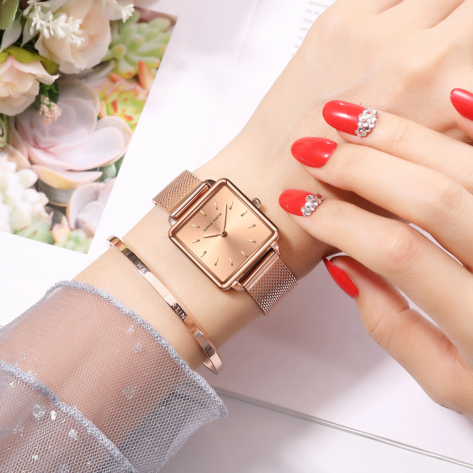 
Luxury Custom Logo Square Ladies Watches Fashion Private Label Women Watch 2020 Glass HANNAH MARTIN Alloy Bracelet Clasp 