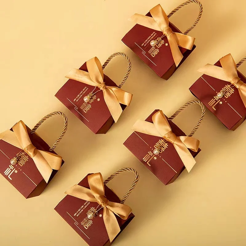 Wedding candy box creative sweet box with ribbon handle Chinese national style decorative portable gift box