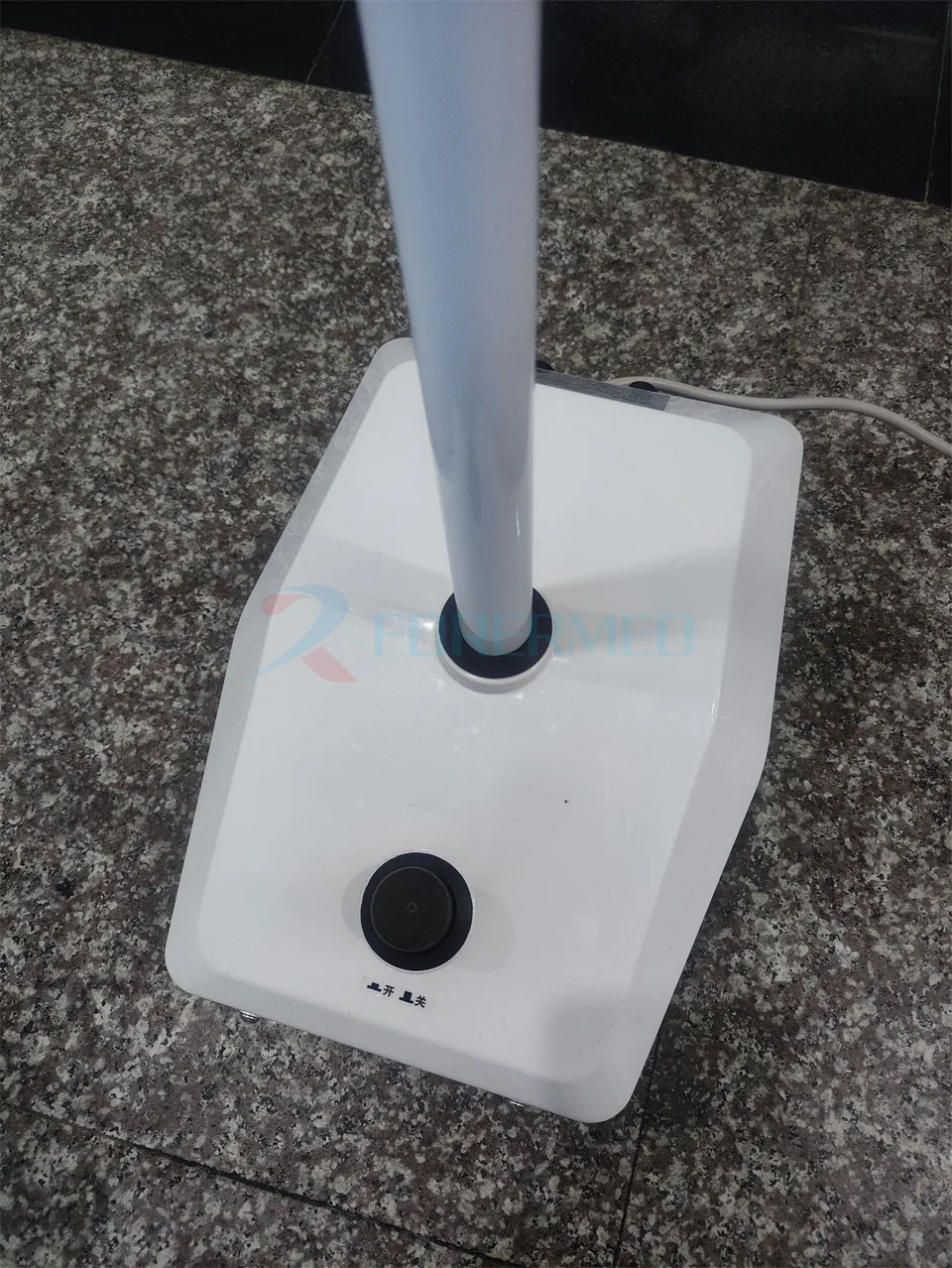 Veterinary Surgical LED Medical Operating Light Mobile Shadowless Dental LED Operating Lamp Adjustable Examination Light