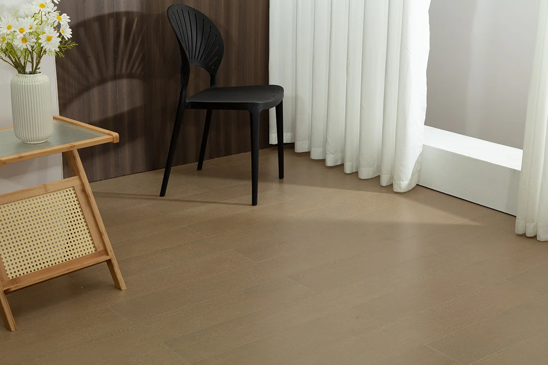 Hardwood Floor timber Wood OEM Fishbone Herringbone High Quality Parquet engineered Flooring