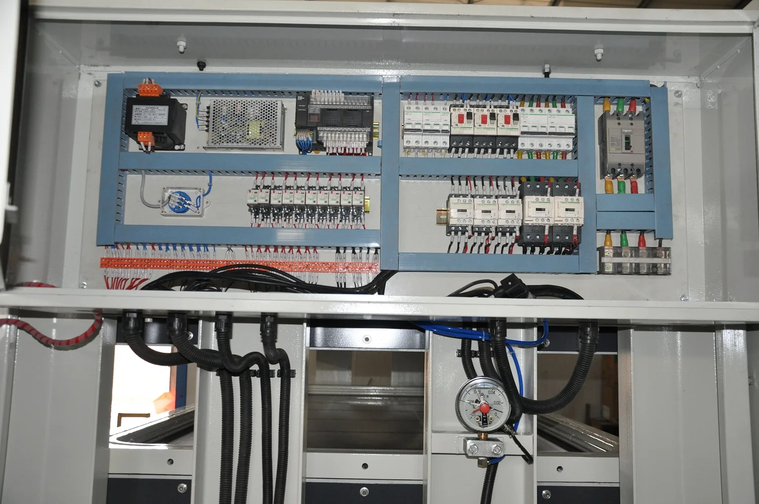 vacuum press laminating machine and vacuum membrane press machine