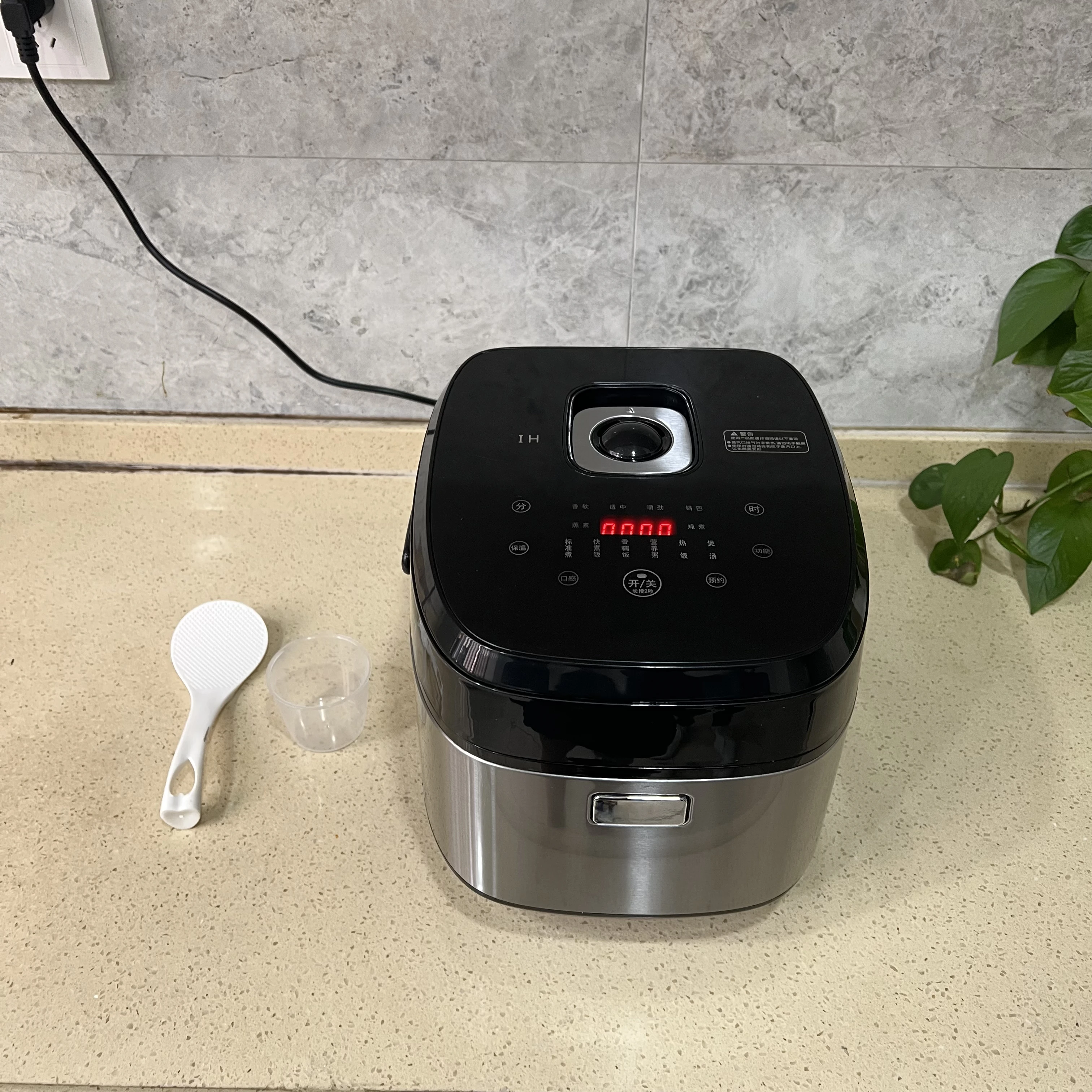 Intelligent Smart Household 4L 1200W 304 SS Inner Pot Keep Warm 24 Hours No-stick IMD panel IH Cook Ricer