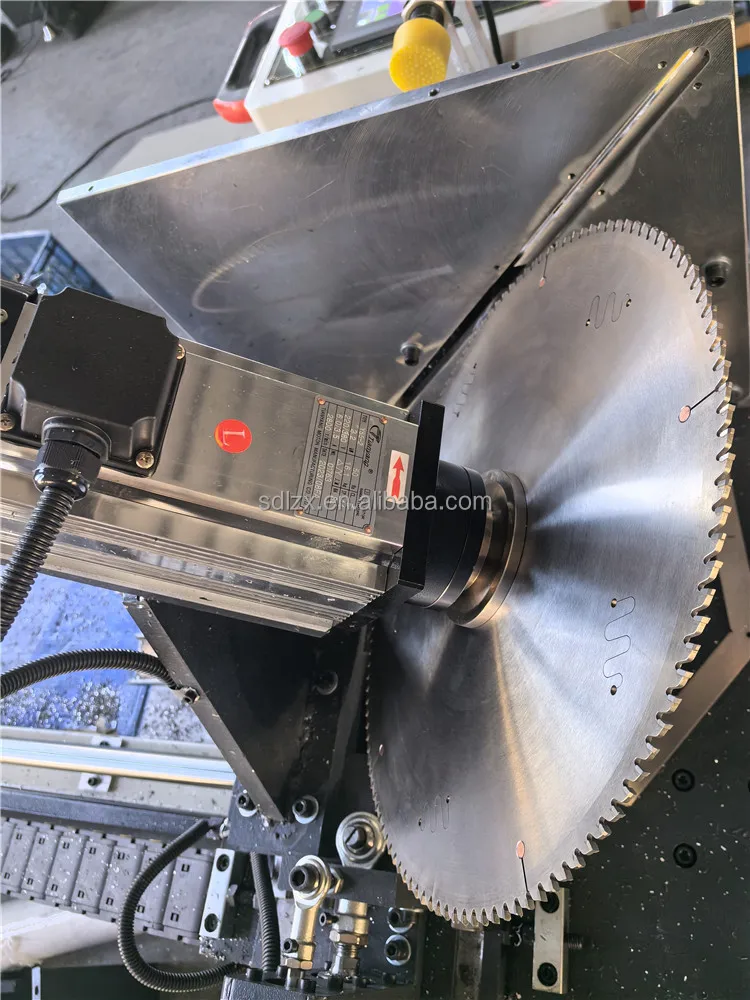 2024 новый дизайн ПВХ рама Двойные головки режущая пила upvc cnc