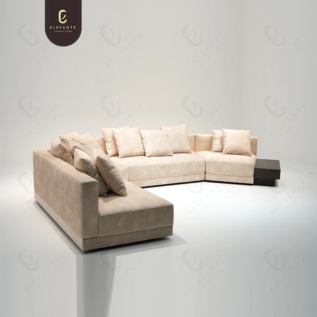 New Design Full Size Comfort U Shape Sofa High End Villa Living Room Furniture Modular Modern White Cream Luxury Sectional Sofa