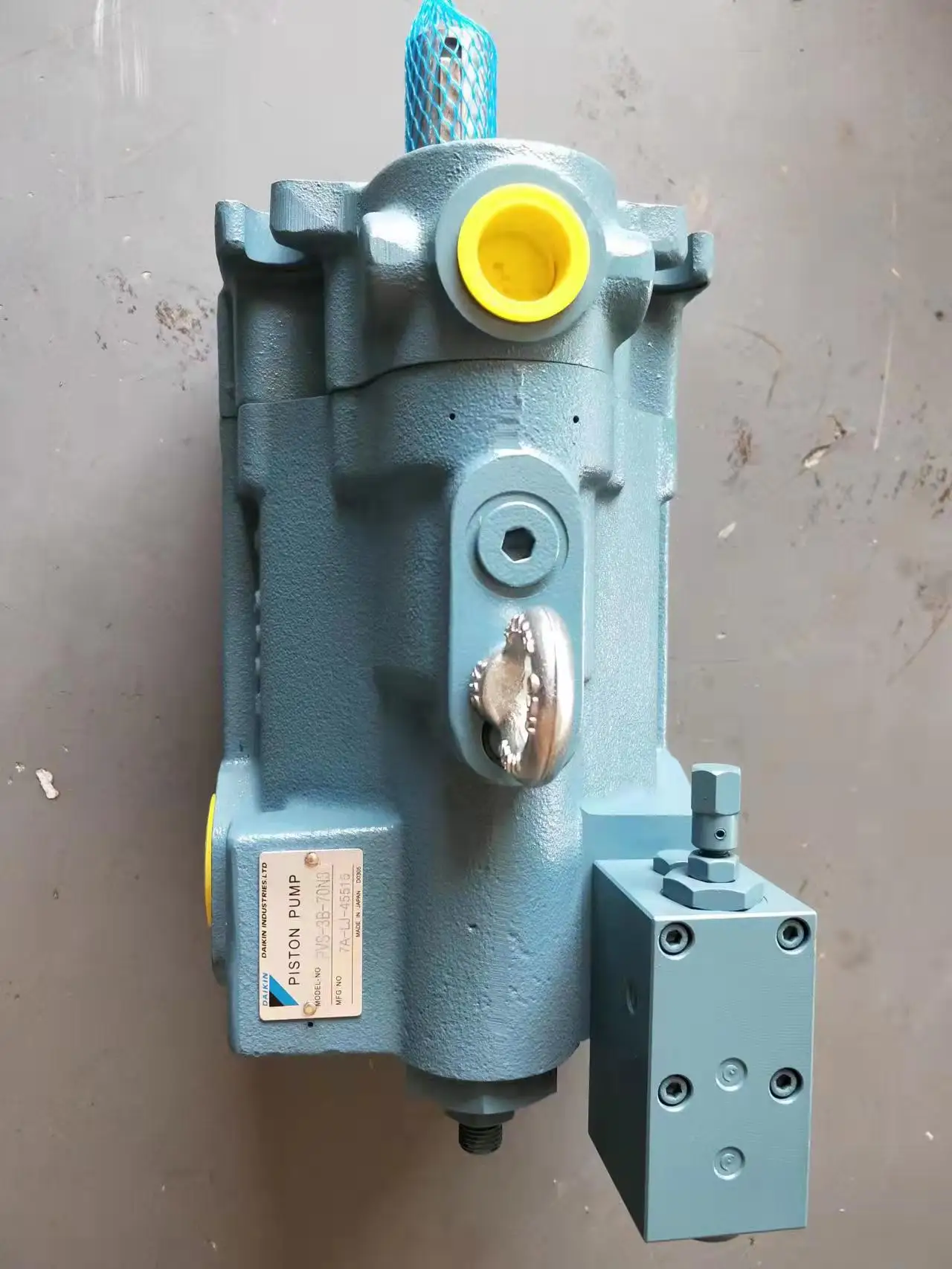 PVS-3B-70N3 hydraulic pump PVS-3B PVS-0B PVS-0A PVS-1B PVS-1A PVS-2B PVS-2A NA-CHI high pressure Hydraulic piston oil Pump
