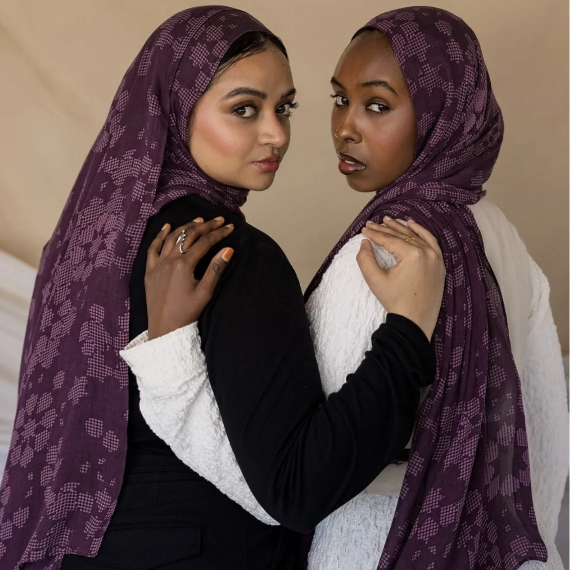 2024 Middle east arabic berry mosaic printed hijab muslim hot selling long scarf shawl for women