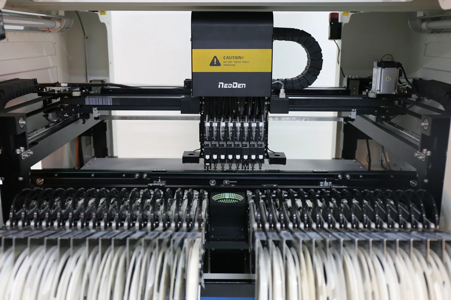 PCB Board With Three Stage Track Super Speed SMT Equipment Pick And Place SMT Pick And Place PCB Assembly Machine