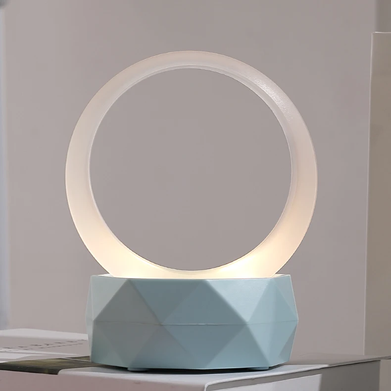 Новое поступление производитель низкая цена беспроводной динамик Bluetooth аудио портативный мини ночник