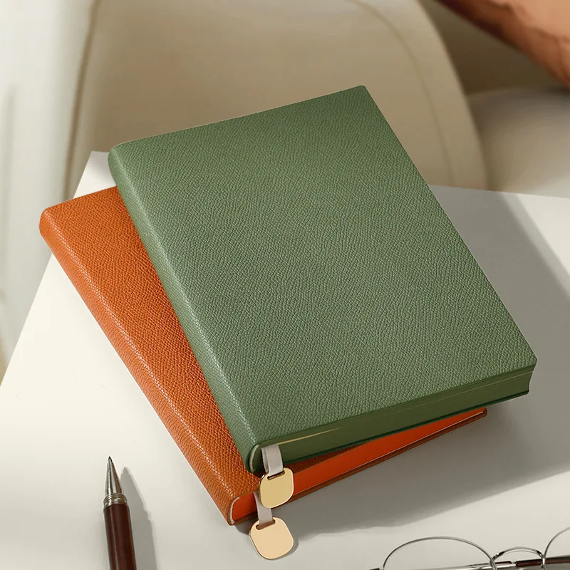 2024 Hot Selling Wholesale Notebook and Flash Driver with Customized Logo Printing for Business Promotion and Meeting Gift Set