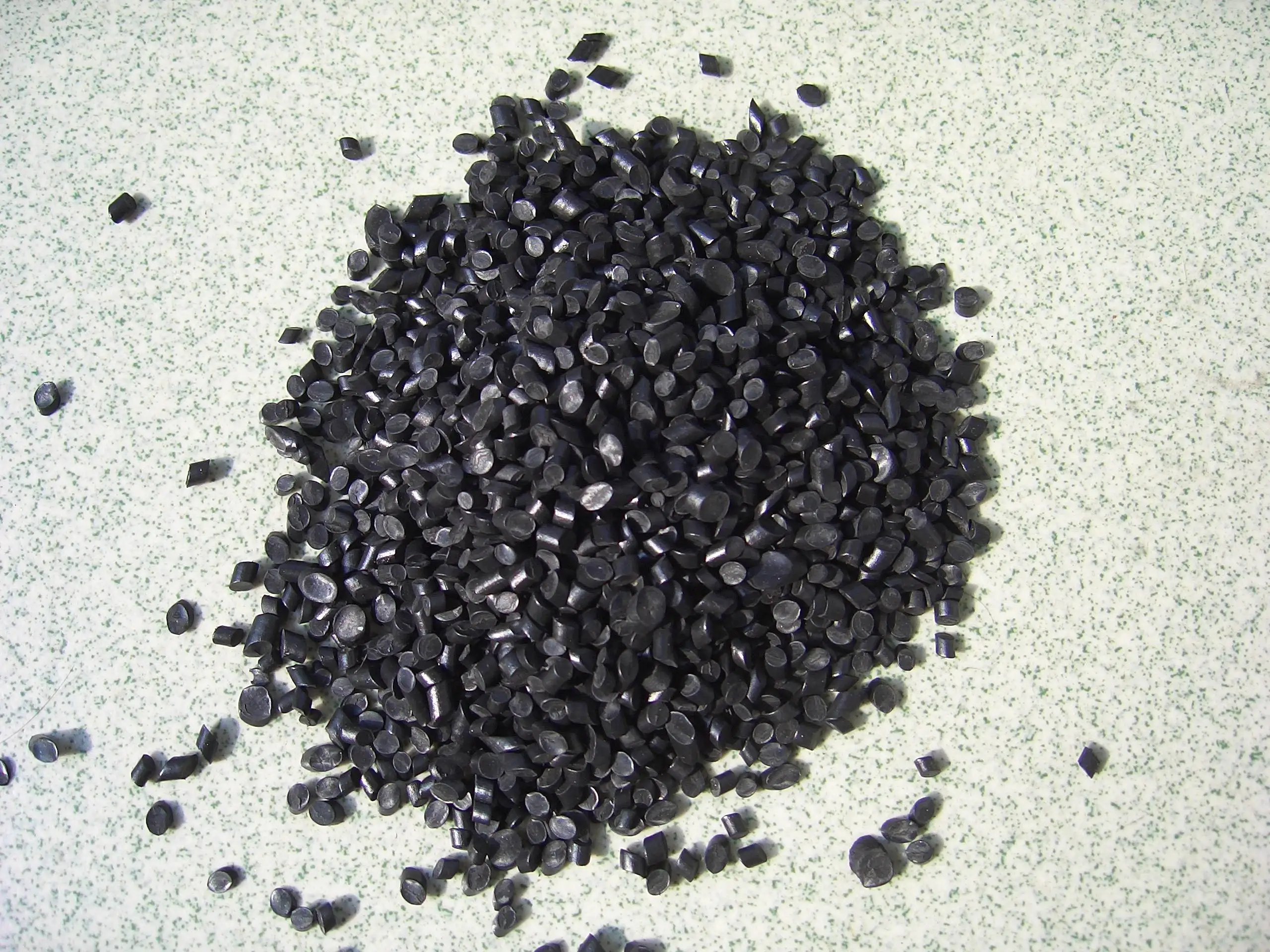 High Quality Raw Material Hardness PVC Granule PVC Compound For Shoes Soles