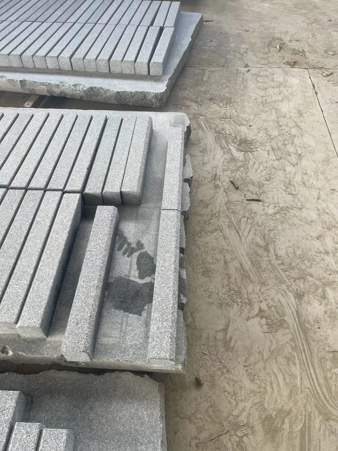 Simpson China G654 Granite Dark Black Stone Slab Kerbstone