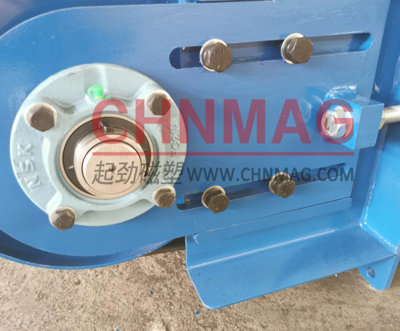 China supplier magnetic iron separator for conveyor belt