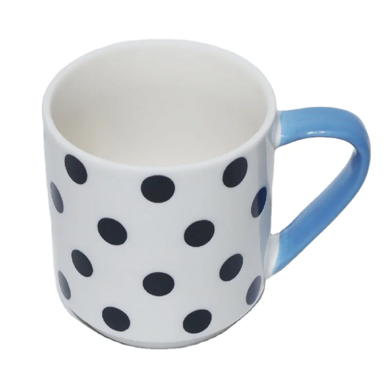 Made in China Shop Promotional Custom Color Blue Handles Ceramic Mug/Marvel Comics Design Circle Ceramic Mug with Color Handle