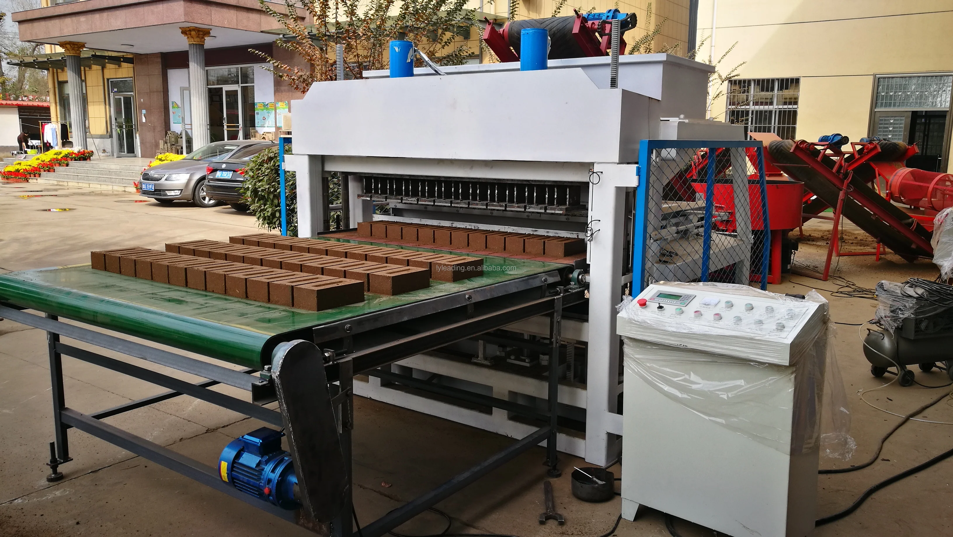 HBY10-10 New design Hydraulic earth brick making machine low price to make ecological interlocking interlock soil brick