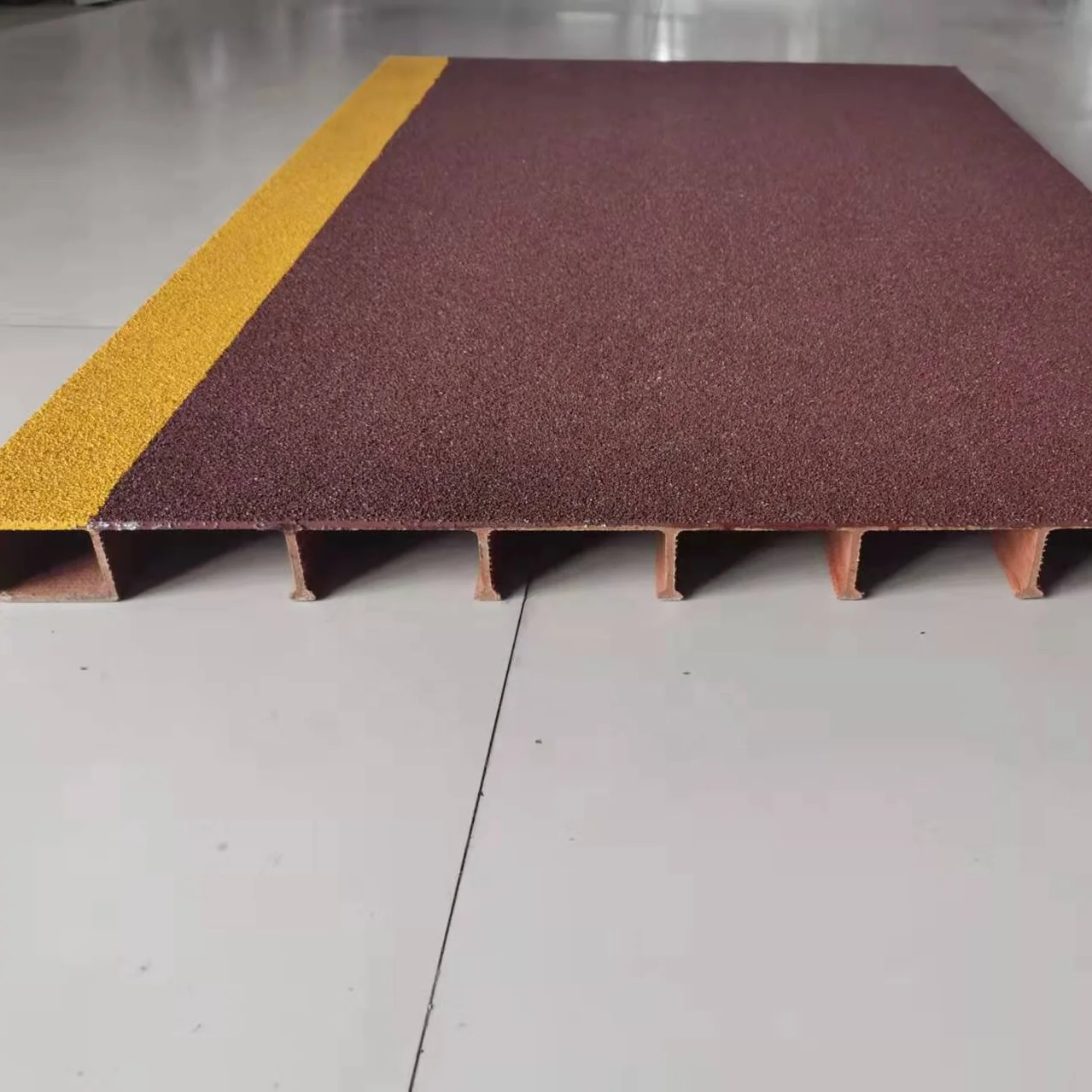 Slatted Poultry Shed Flooring Support for Goat Sheep Cattle Farming Pig Farming Equipment Pultruded Fiberglass Beam Plastic Anti