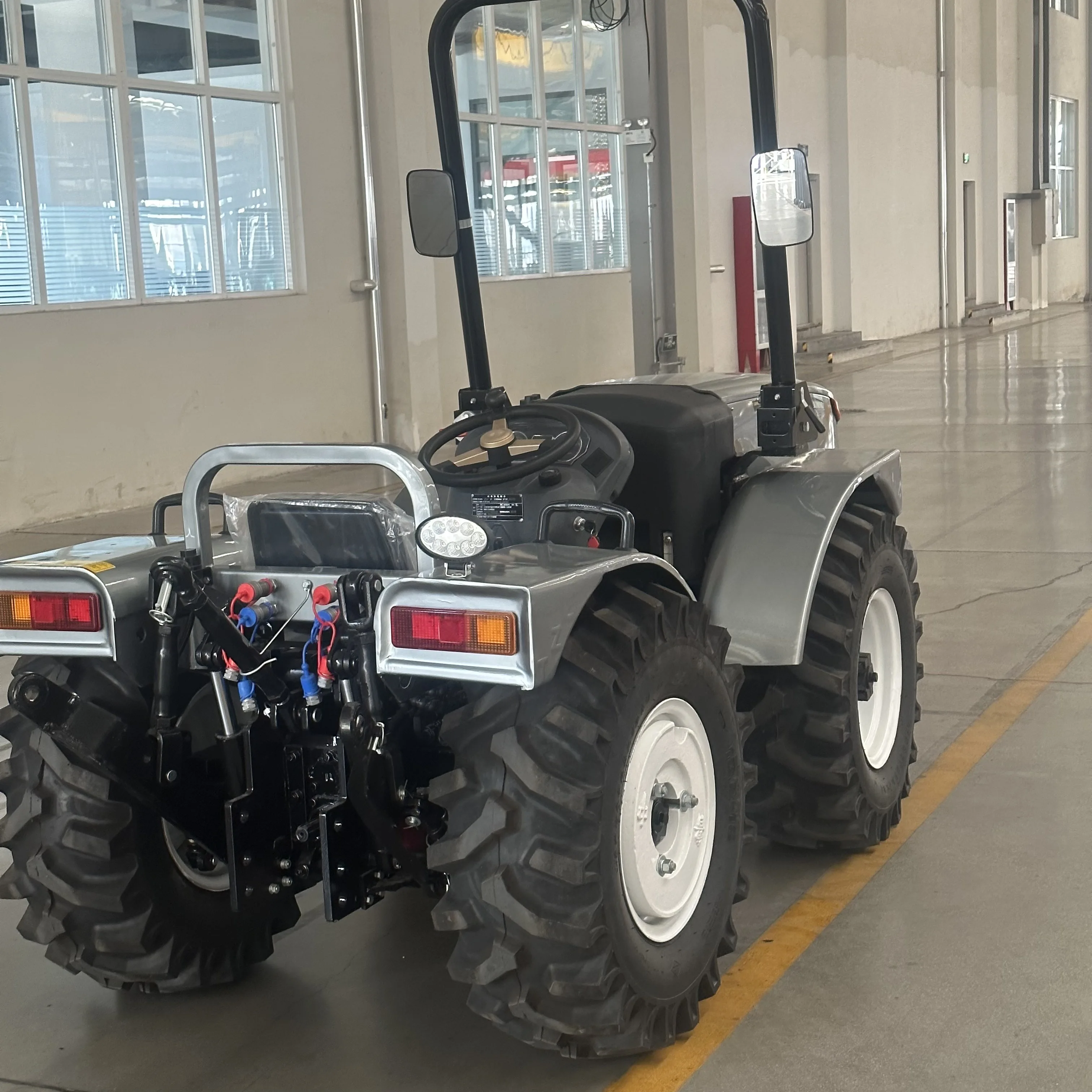 BSM604U новый дизайн 4x4 60hp компактный шарнирный мини-трактор на