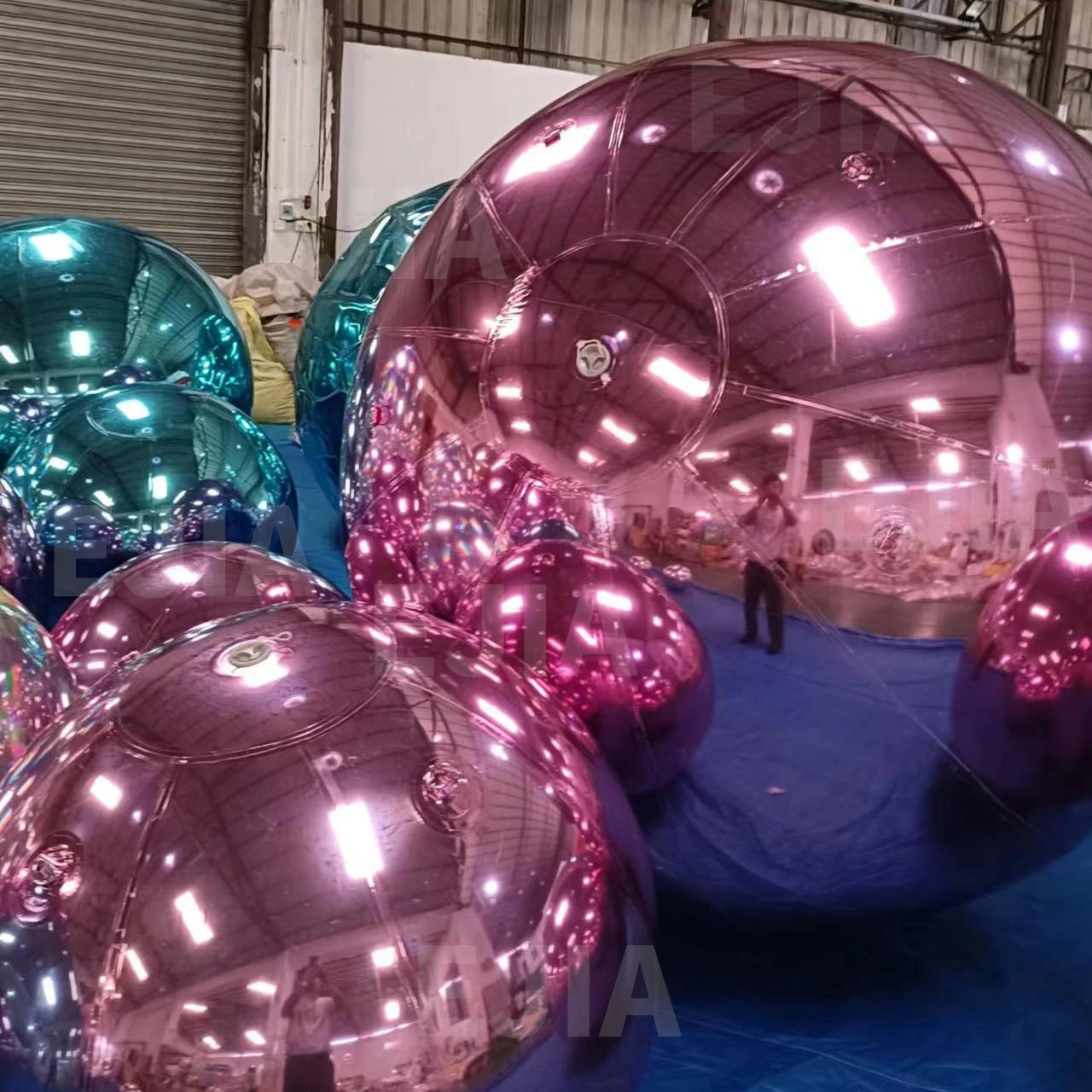 Hot Sale Inflatable Hot Sealed Giant Floating Sphere Mirror Balloon Large Pink Inflatable Mirror Balls