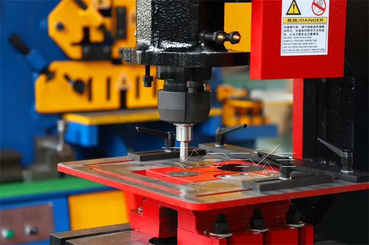 Professional Hydraulic Sheet Metal Combined Ironworker Punching Machine For Sale