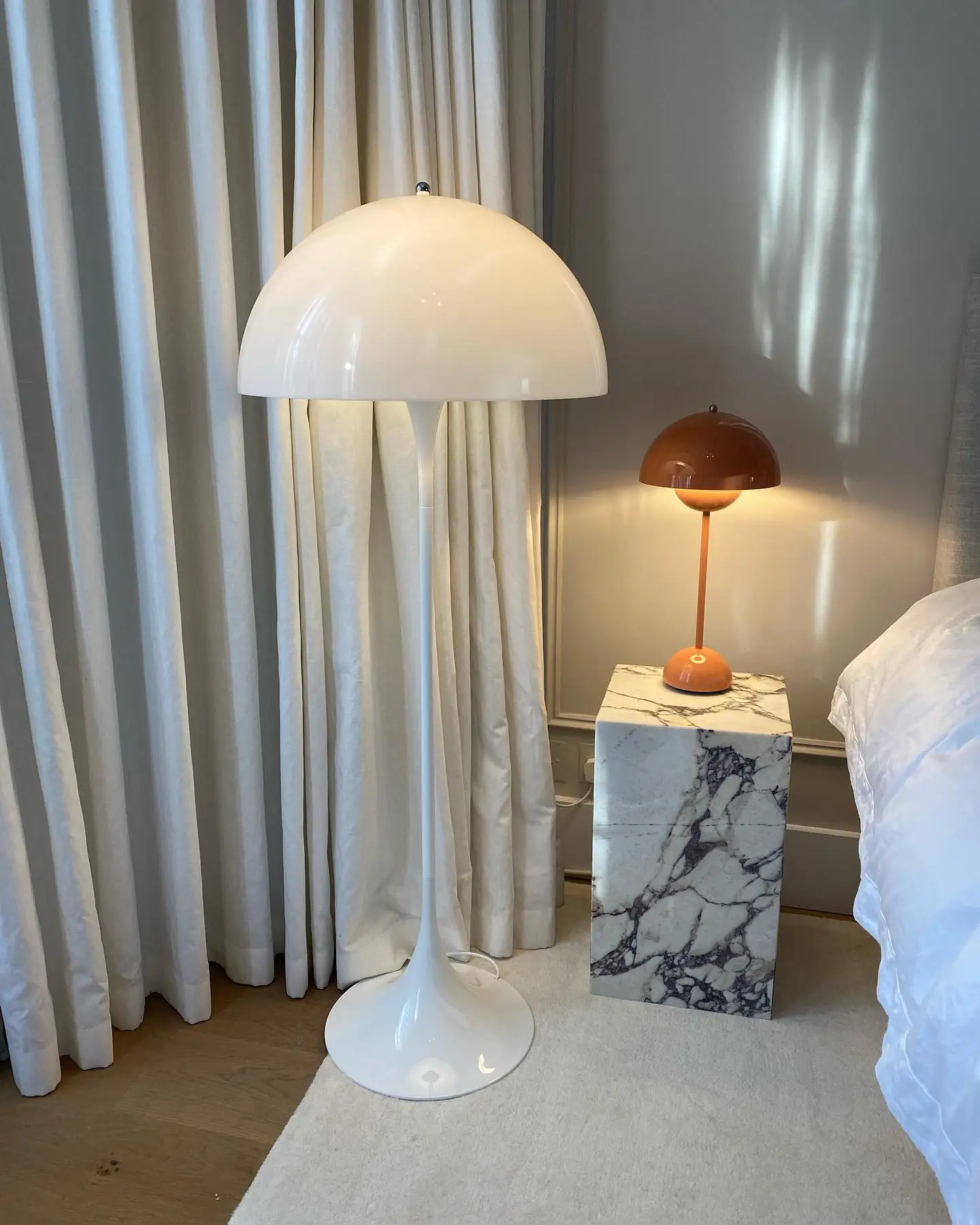 Hotel Marble Plinth Stone Side Table Italian Calacatta Viola Marble Coffee Table