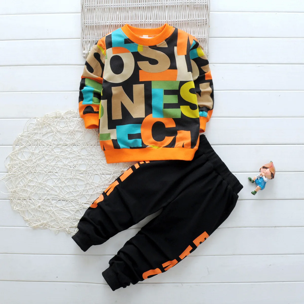New Style Letters Printing Sweatshirt and Pants 2 Piece Clothes Boys Clothing Sets