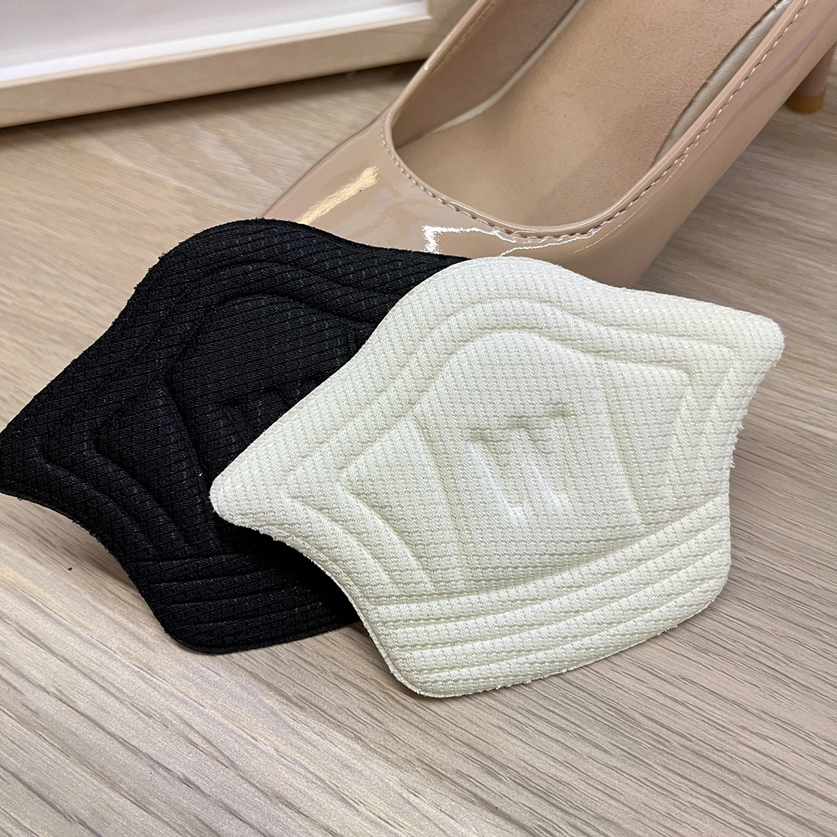 Size can be cut  crown shaped  thickened 5mm 10mm thick with adhesive heel sponge anti-wear foot insole sticker
