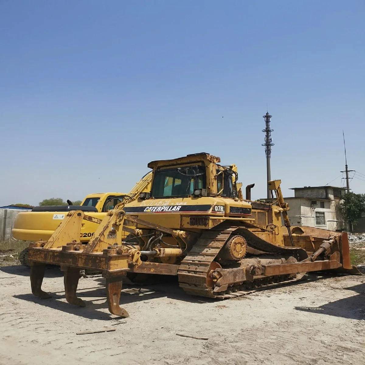 Original Japan caterpillar d7r dozer/Used caterpillar D7R Bulldozer /CAT D6 D7 D8 crawler bulldozer for sale