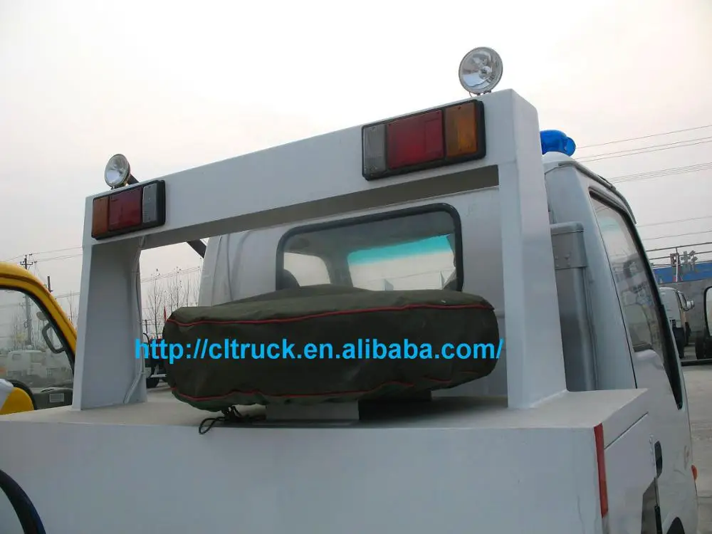 New Design 4x2 wrecker flatbed tow truck sale in India