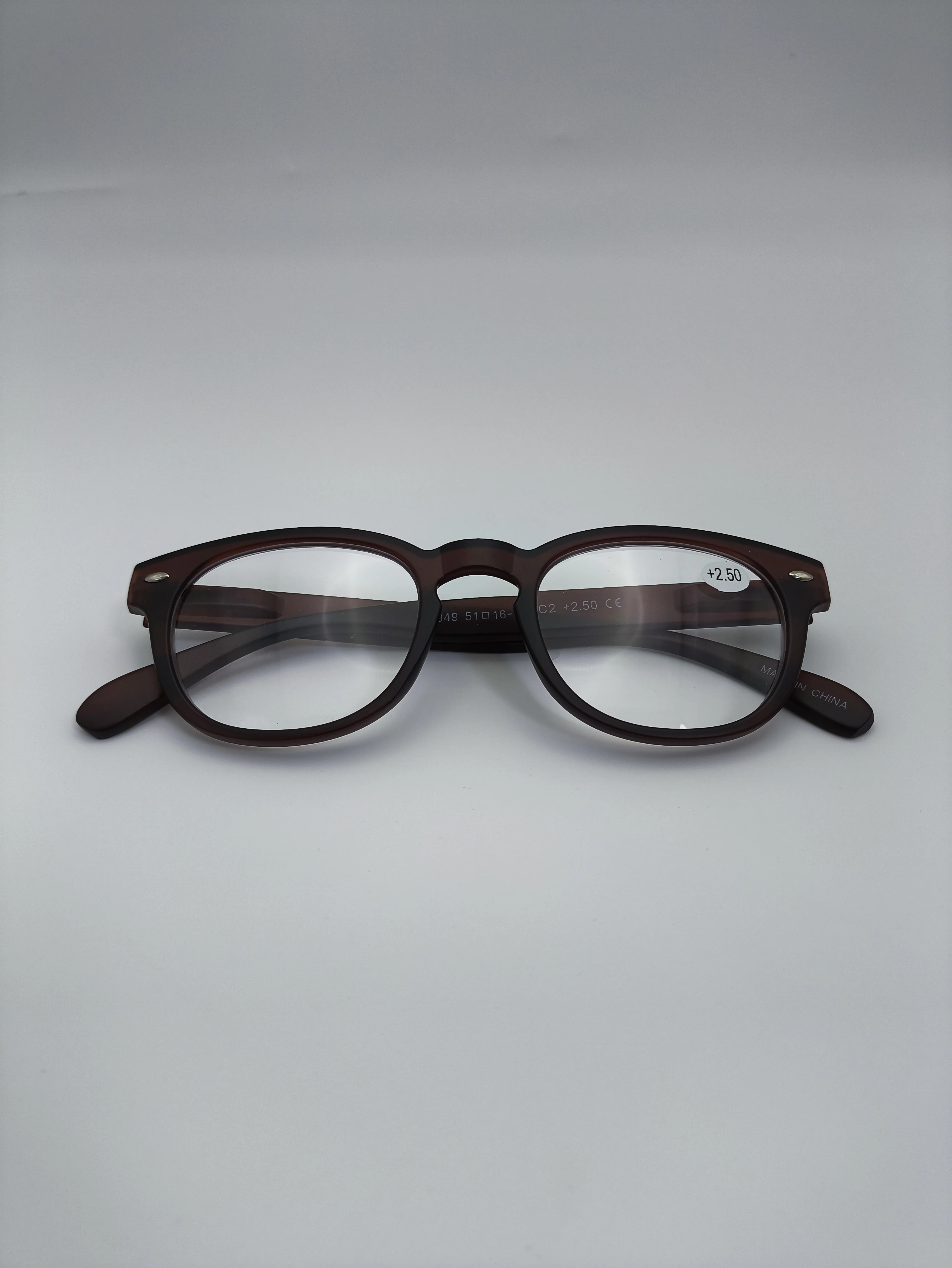 2024 Hot Sale Fashionable Slim PC Frame Reading Glasses for Men and Women Portable Thin Retro Presbyopic Eyeglasses