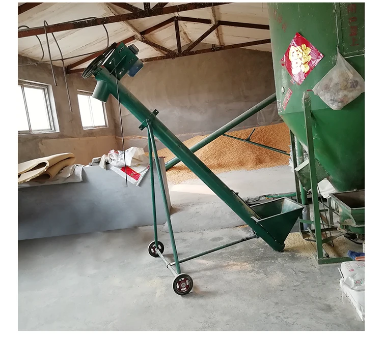 Professional Movable Flat Belt Conveyor With Hopper