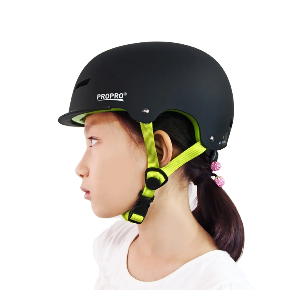 Hot Sale New high quality kids and adults skateboard helmets outdoor safety protective multi-color helmets
