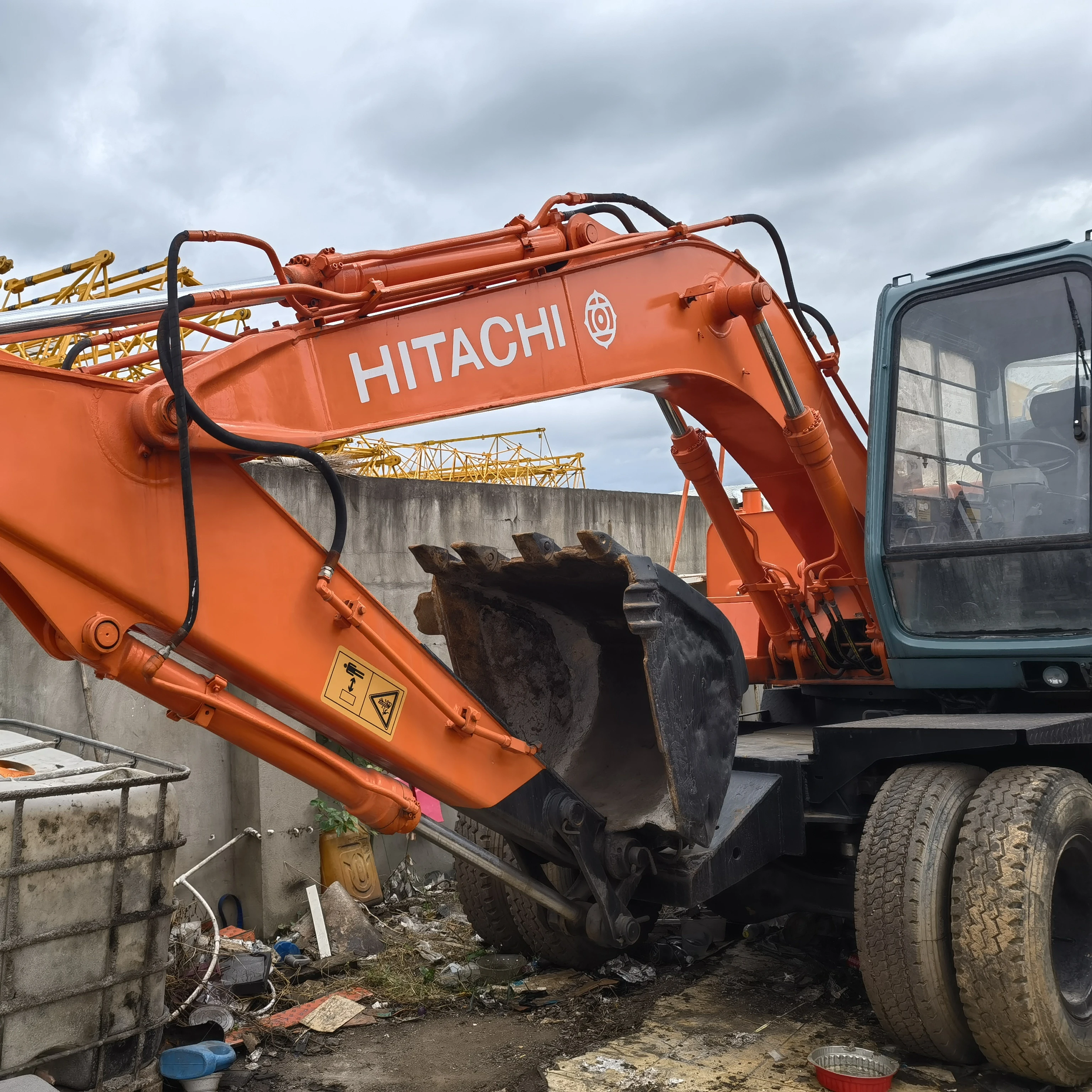 high quality 10 ton rubber used hitachi ex100 wheel excavator ex 100 wheel type ex100w ex120w ex200w