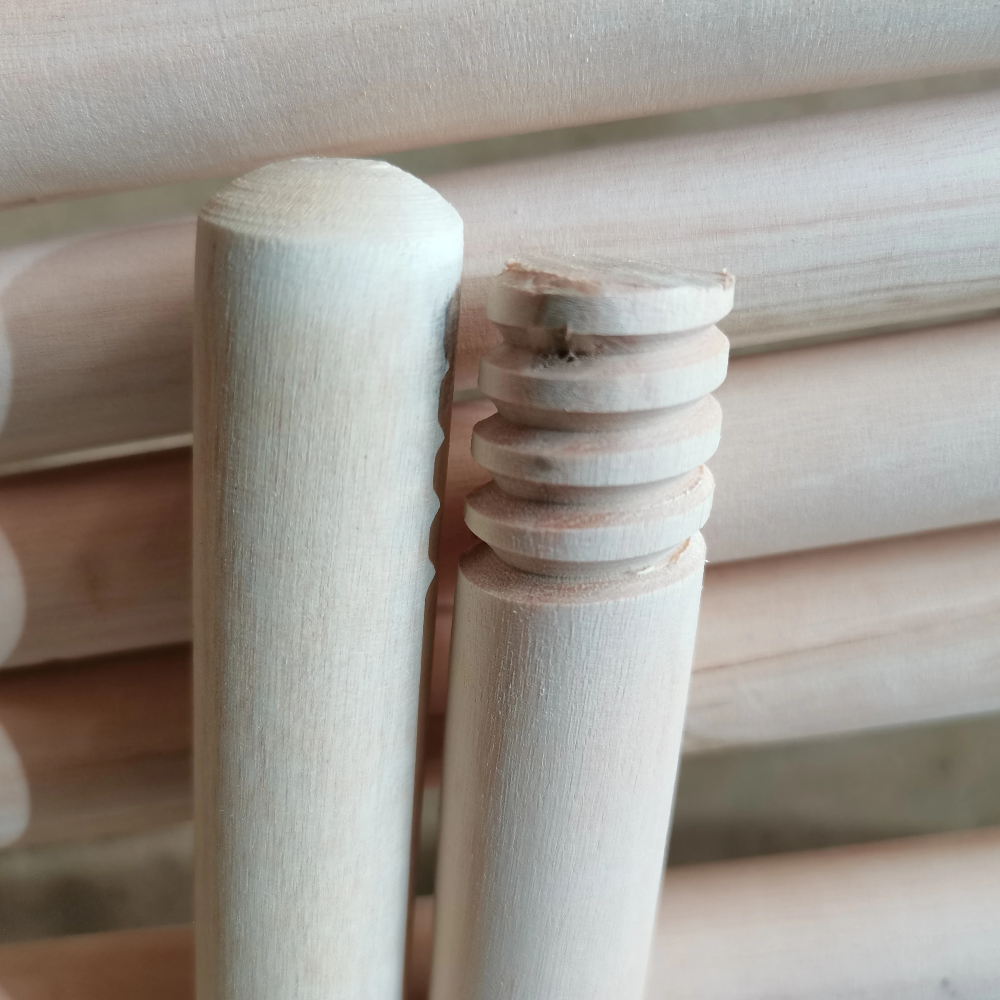 Popular cleaning mop products wood brush handle making machine wooden broom stick for wholesales wooden broom handle