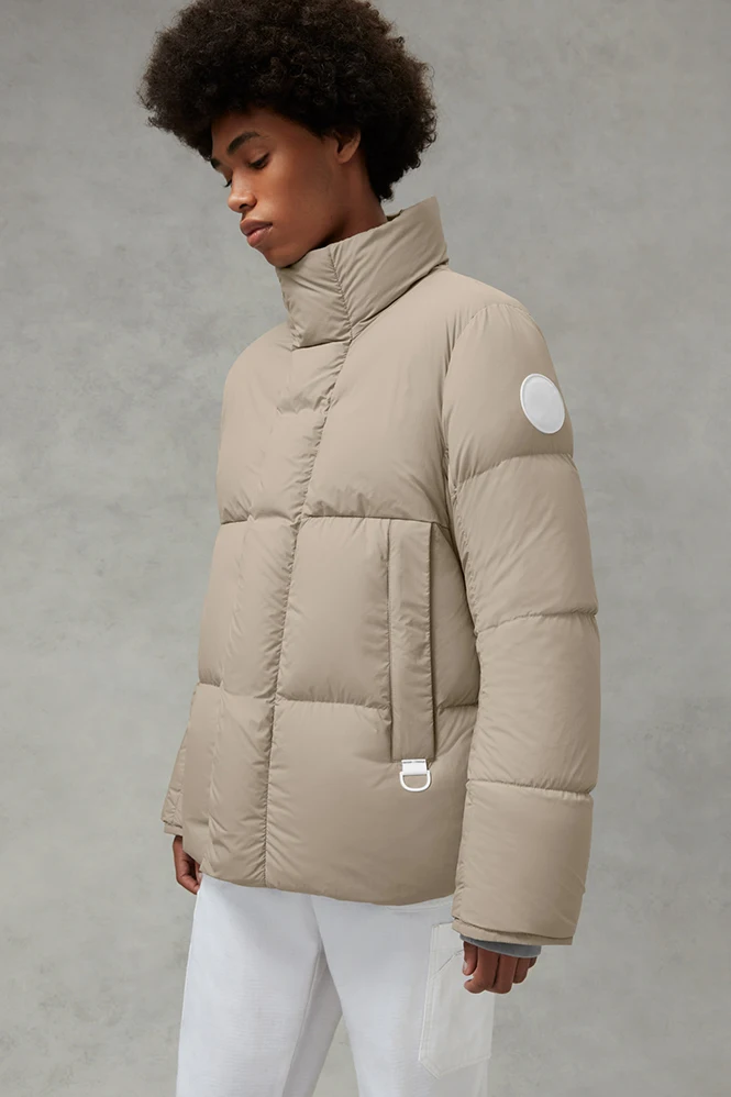 Hight quality  goose duck down black  custom Logo brand  hooded  outdoor unisex nylon bubble coat glossy shiny puffer jacket men