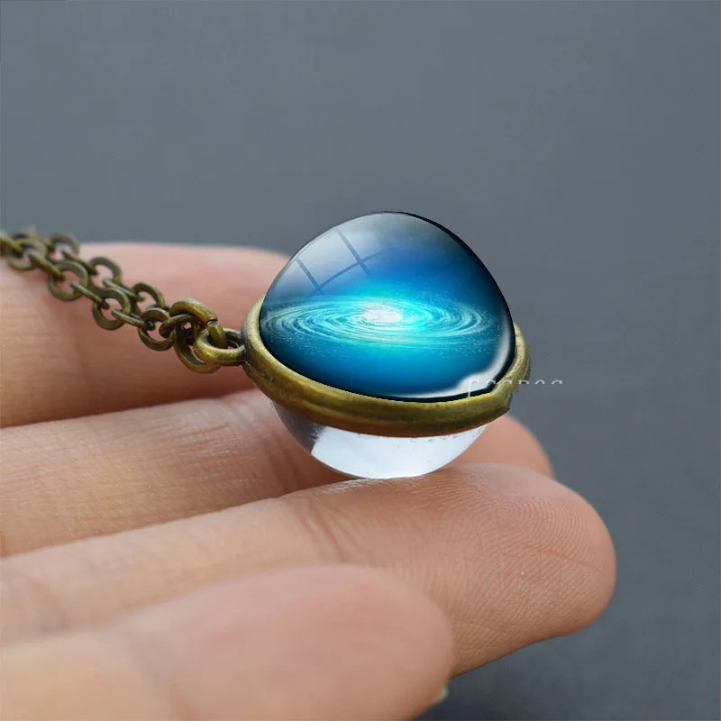 Factory Direct Sales Universe Galaxy Antique Copper Necklace Glass Pendant Necklace Galaxy Pendant Planet Cloud Necklace