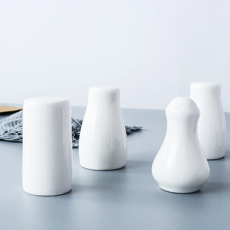 Ceramic Spice Jar Kitchen Supplies Pepper Bottle Porous Single Hole Pure White Simple Seasoning Bottle