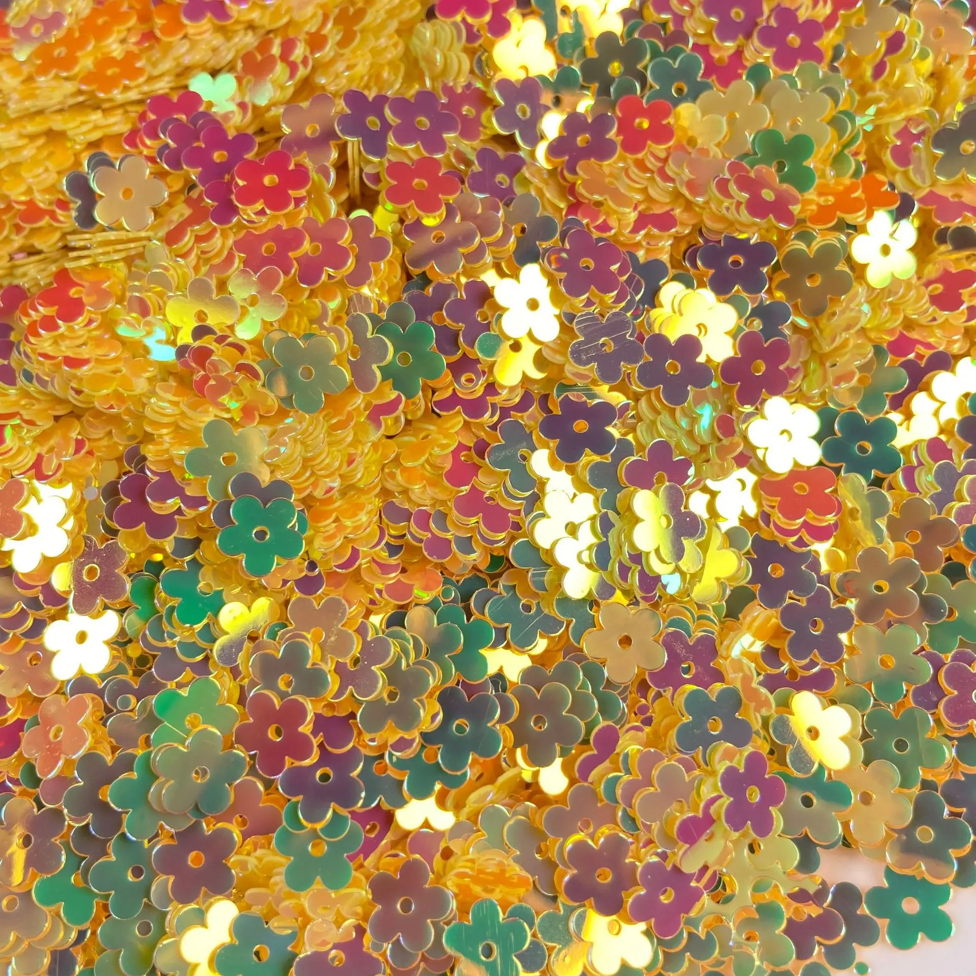 Shiny Flower Shape Loose Sequins Multi-colored Sequins for DIY Nail Art OPP Bag Picture PVC,PVC Garment Factory Wholesale 7mm