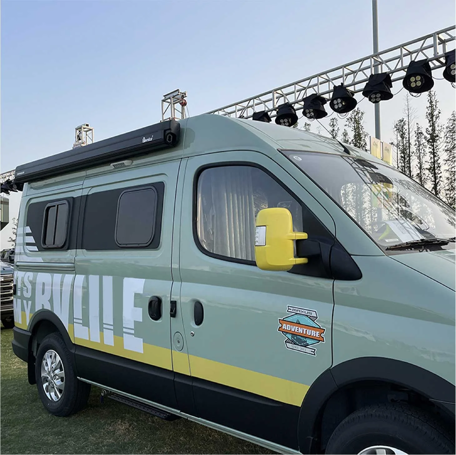 Best Selling Europe Side Mounted Box Awning Full Cassette Caravan Motorhome RV Camper Van Awning