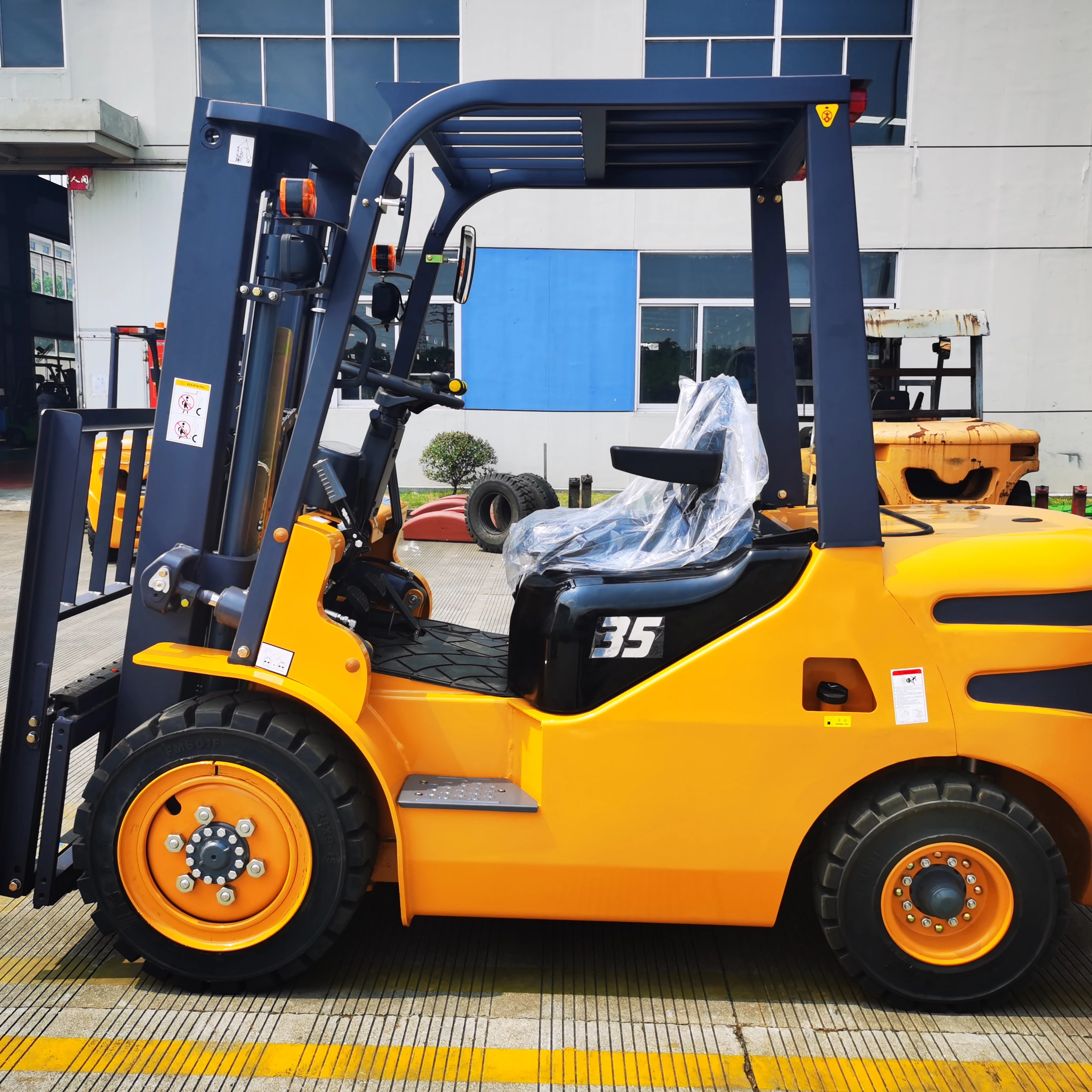 CE approved forklift 3 ton heavy duty diesel forklift truck Japanese engine fork lift
