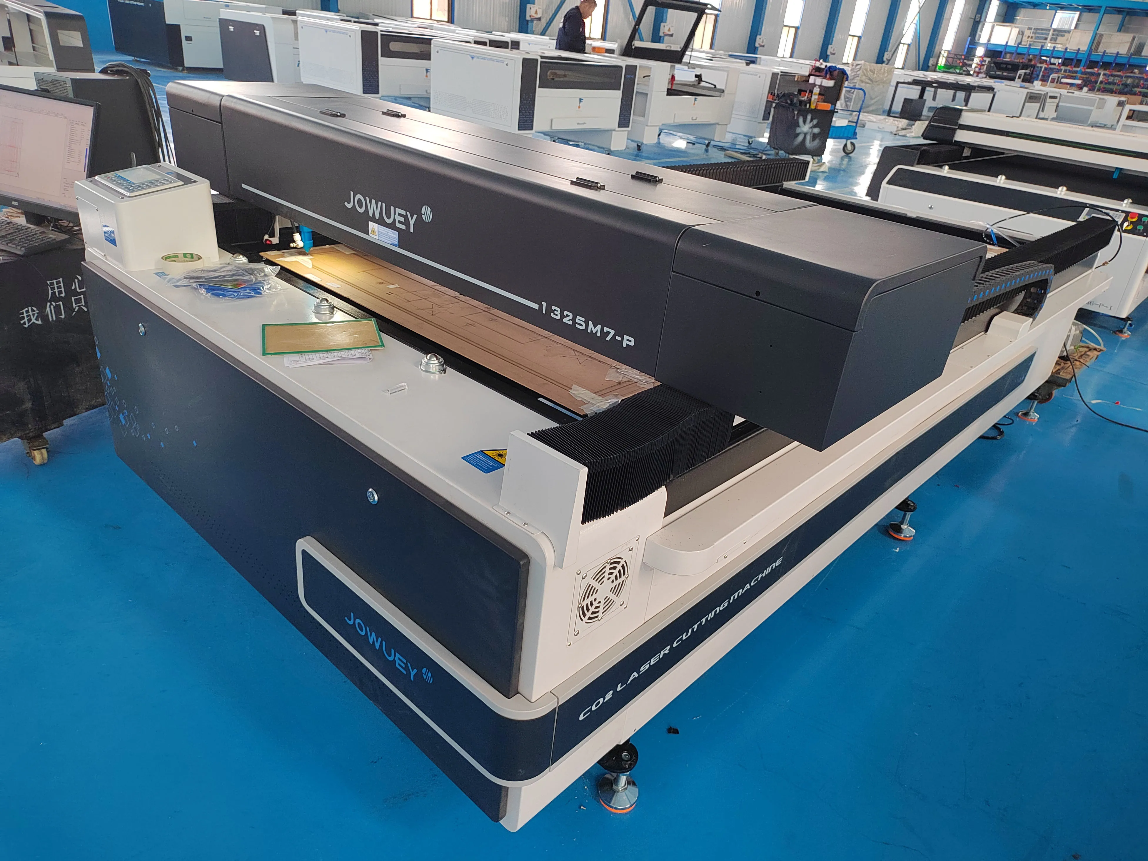 Ruida Control Software Laser Cutting Machine CO2 with Water Cooling for Wood Stone Rubber AI BMP Supported Price