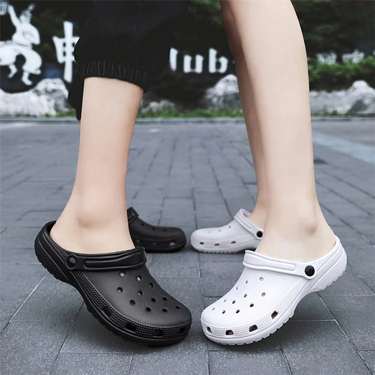 Custom logo high quality low MOQ thick sole unisex classic design sports lightweight beach men women clog shoes sandal slippers
