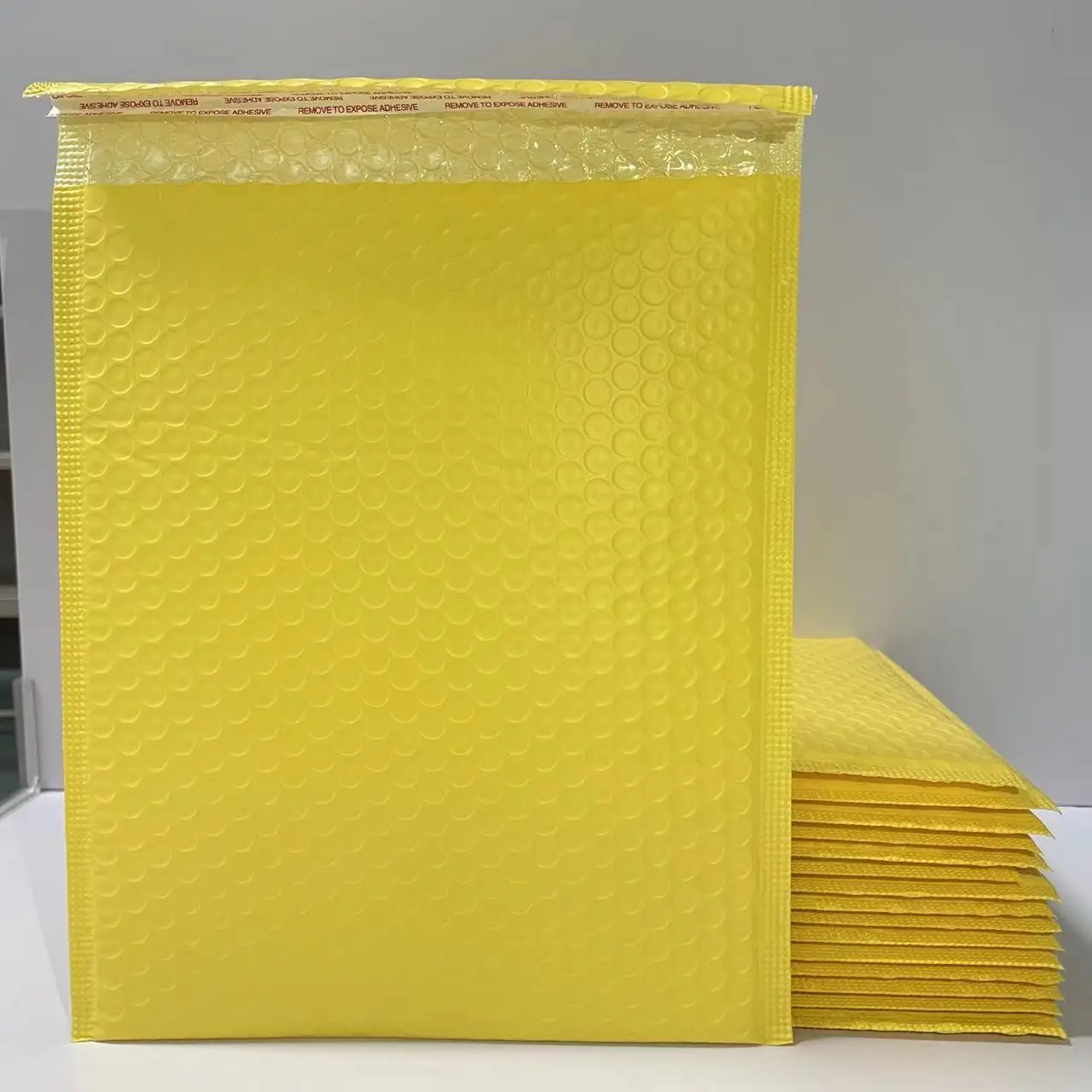 Custom Packaging Padded Envelopes for Shipping Yellow Bubble Envelope Plastic Packing Poly Bubble Bag for Protective