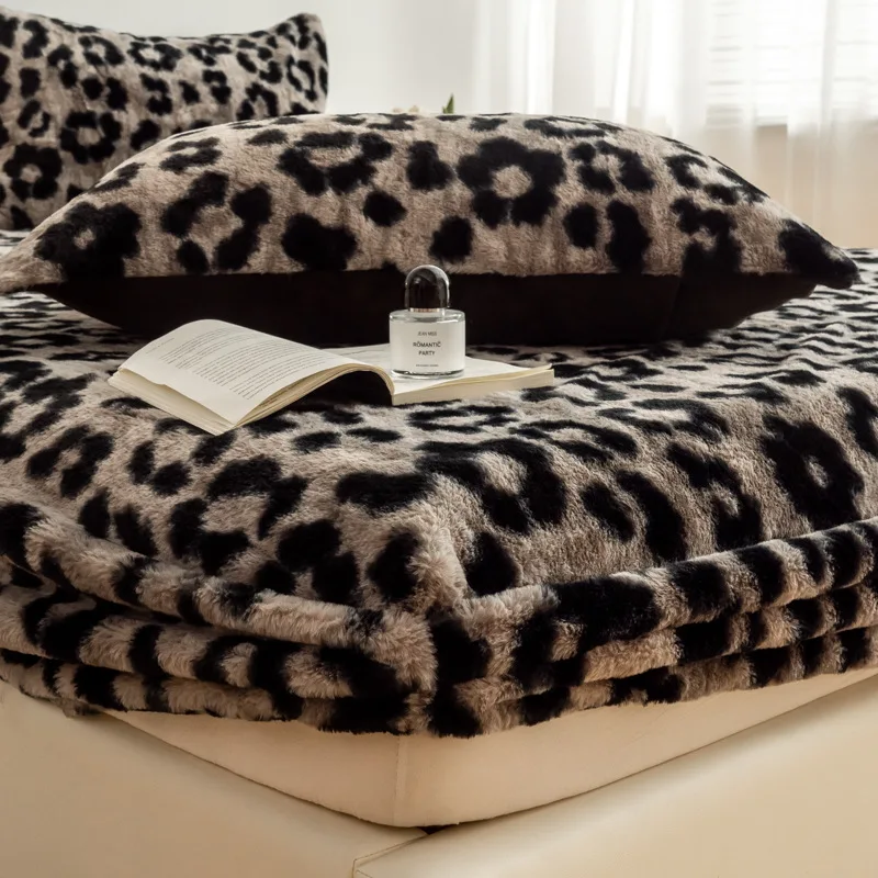Rabbit Plush Fitted Sheet Mattress Warm Winter Mattress Cover King Queen Bedsheet 120/150/180X200cm 200x220cm Bed Cover